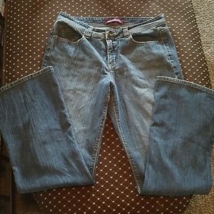 Gloria Vanderbilt jeans